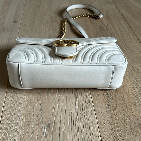 Gucci medium marmont bag - Picture 3 of 17